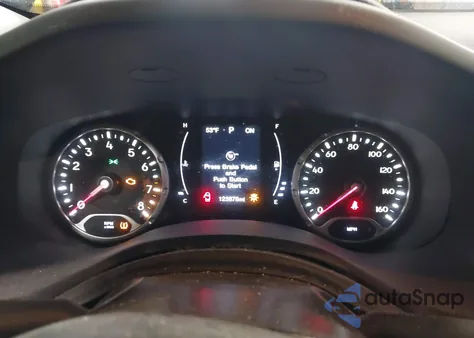 2017 Jeep Renegade Latitude 4X4 z USA, uszkodzony, nr VIN ZACCJBBB0HPG55530